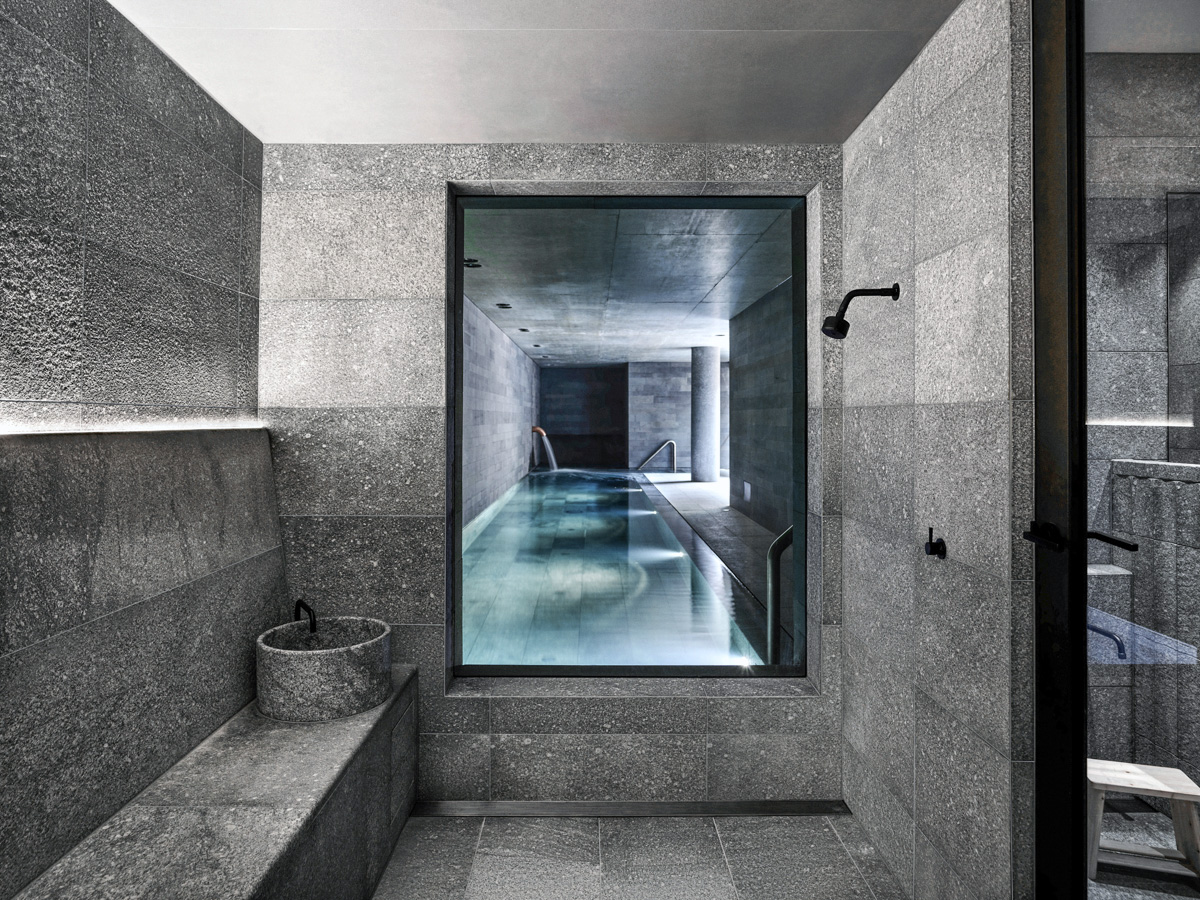 12 Idées d'Aménagement pour Sublimer une Piscine Intérieure